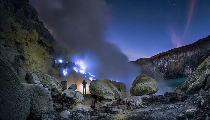 Mount Bromo Ijen Tour Package ( 3 Days 2 Night )